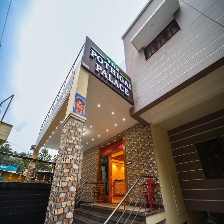 The Pothigai Palace Hotel Kuttālam Exterior photo